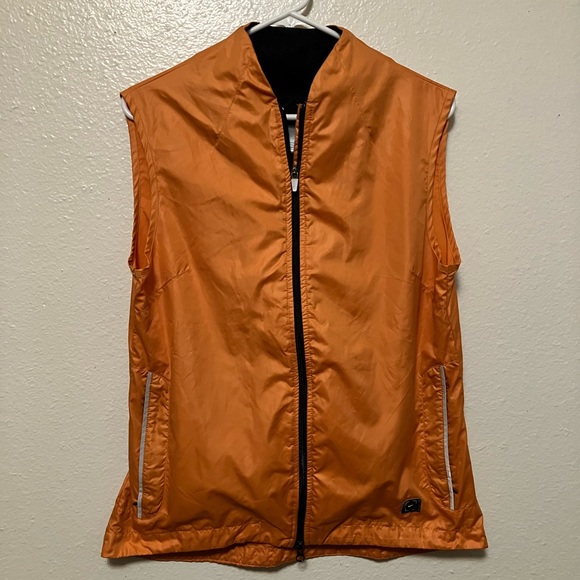 Nike Tops - Women’s Nike Running Vest